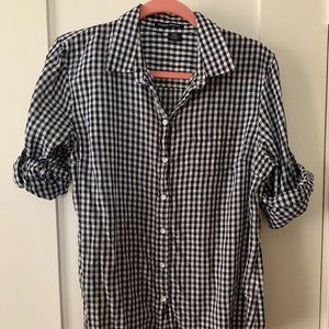 Sandra Ingrish, black & white checkered, 100% cotton, button-down shirt (size L)